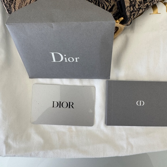 Christian Dior Canvas Embroidered Toile de Jouy Voyage Saddle Bag Beige multi - Picture 11 of 14